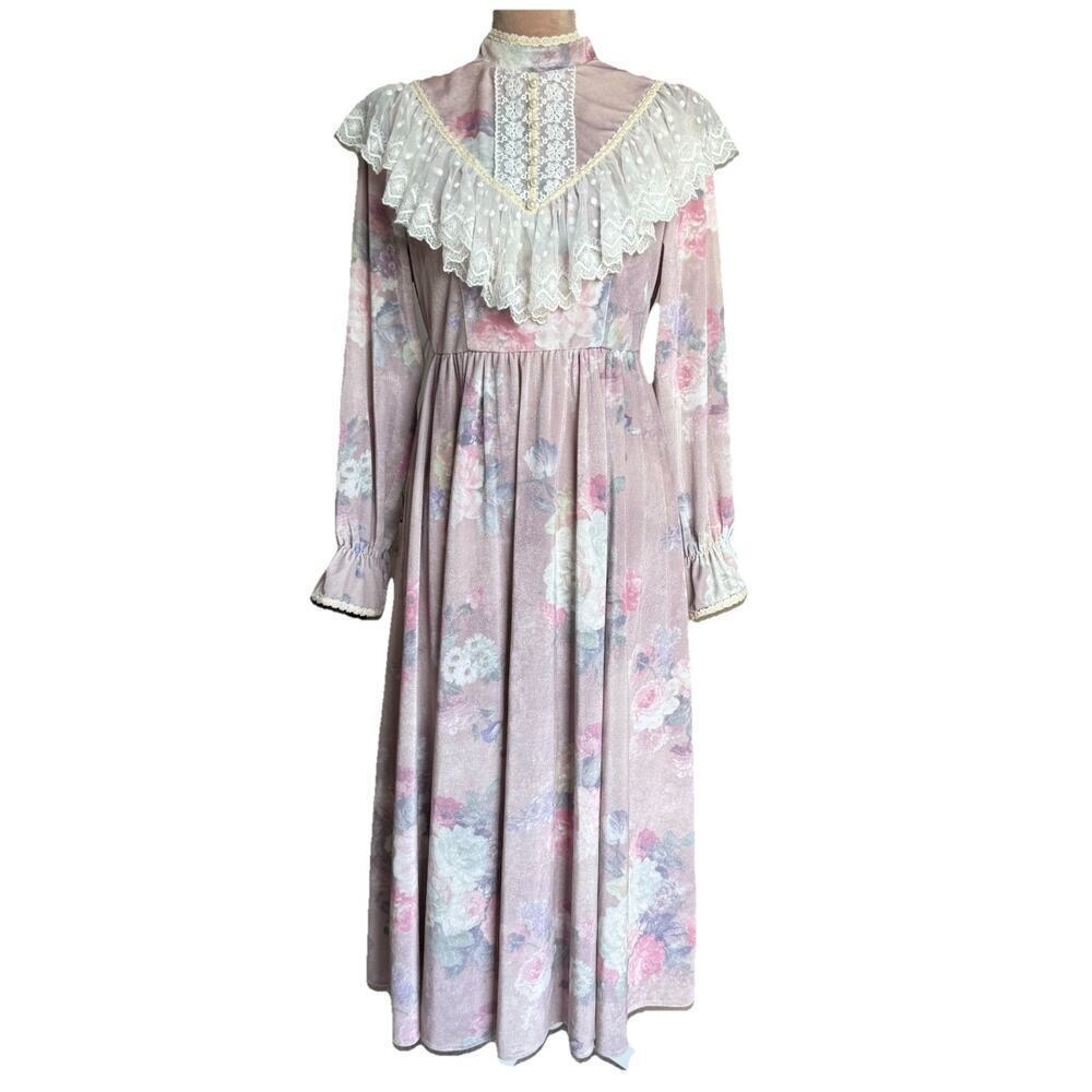 Vintage Floral Stretchy Velvet Prairie Dress M Ruffle Lace Yoke Cottagecore Maxi